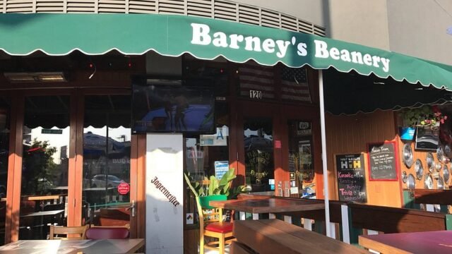 barneys-beanery-burbank